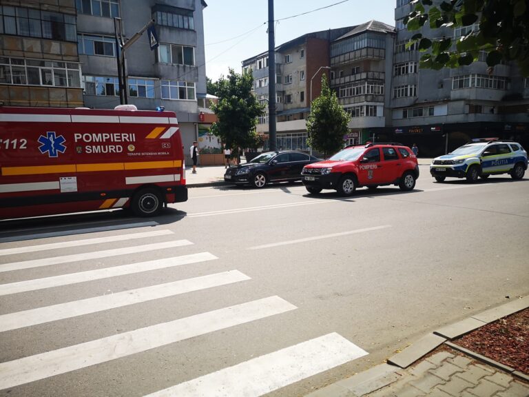 Sechestrare de persoane, la Vaslui! Un tânăr a sechestrat o fata la blocul 354!