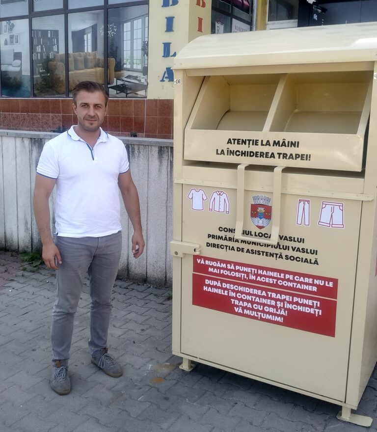 Sunteți din Vaslui și aveți haine pe care nu le mai purtați? La Vaslui, ca în Europa: containere pentru hainele uzate!