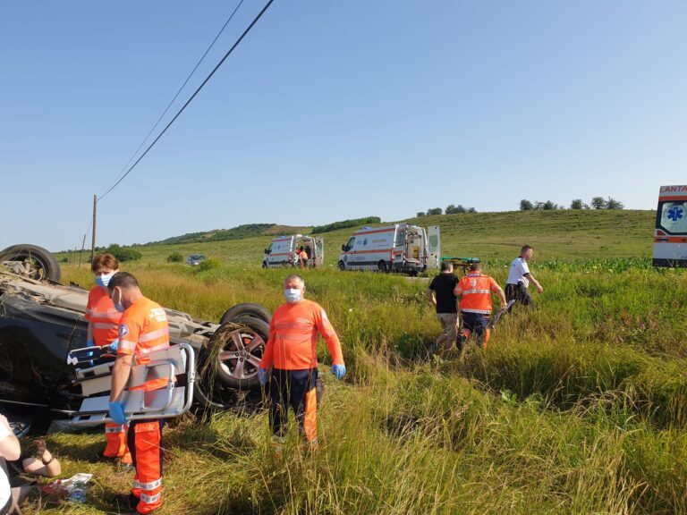 Miercuri, 28 iulie, este ziua ÎNGERILOR salvatori de la Serviciul Județean de Ambulanță! La Mulți Ani și vă mulțumim că existați!