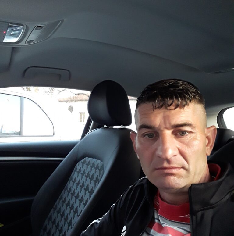 ”Spintecătorul” din Huși lovește din nou!  După o crimă la Huși, în 2014, zilele trecute, Adrian Prodan i-a tăiat gâtul iubitei, în Germania