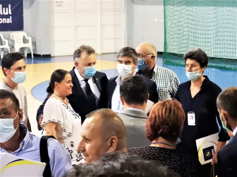 În 2018, PNL Vaslui s-a trezit fără deputați și primari, cu Tătaru la cârmă! Se anunță alte epurări din PNL, ca în 2018-2019! ”Dați afară cei 7 primari PNL care nu vă vor”, spune un liberal din Londra