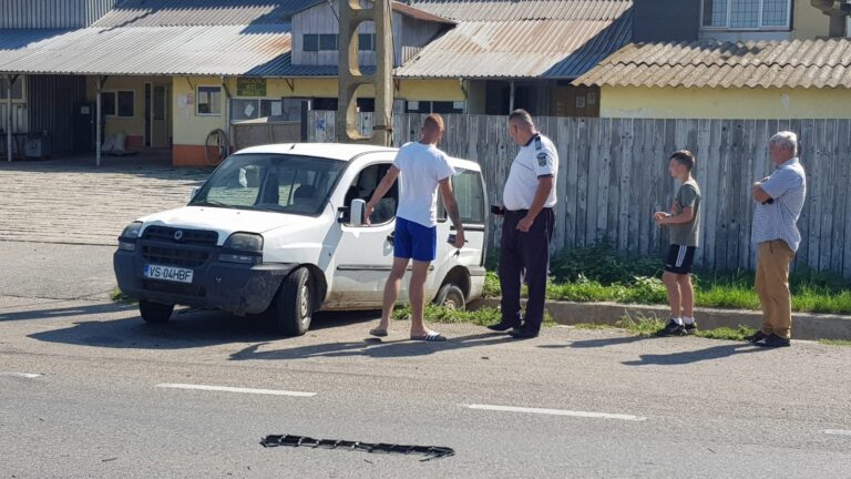 Două autoturisme implicate într-un accident, la Crasna