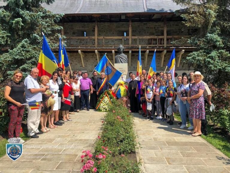 Bârlădenii au dus un mesaj emoționant la Putna, la 150 de ani de la Prima Serbare a Românilor de Pretutindeni