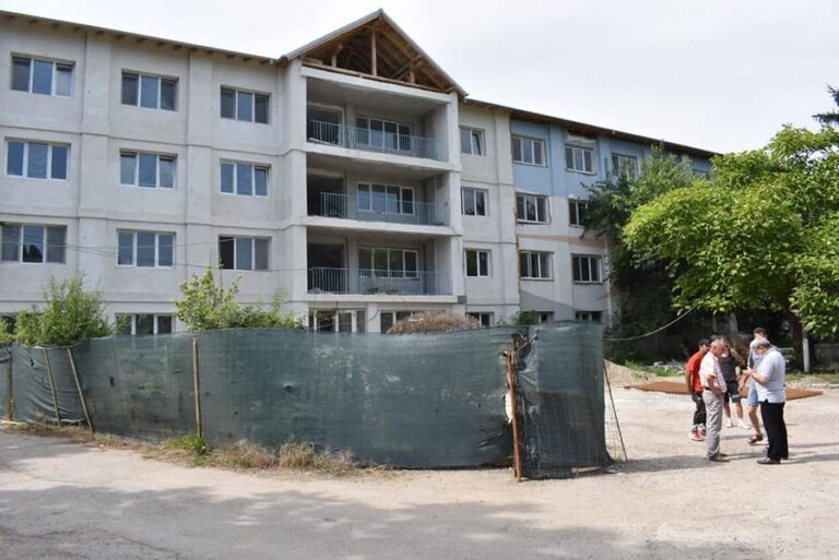 Primarul Bârladului a vizitat șantierului fostului Spital de Pediatrie! Lucrările, în grafic!