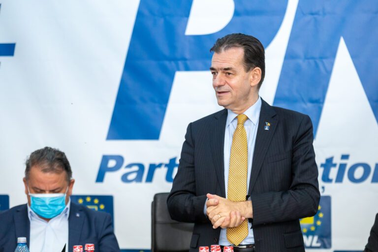 Ludovic Orban, în fața liberalilor vasluieni: ”Nu există pesediști care să mă fi atacat mai mult în ultimele 6 luni, așa cum o fac unii colegi de-ai mei pe Facebook”