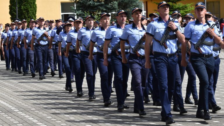Poliția Română caută peste 1.800 de noi cadre din sursă externă. Sunt posturi de ofițeri, subofițeri și personal contractual