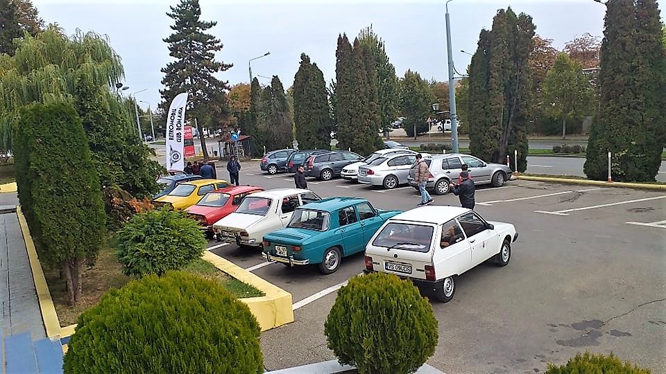 retro mobil 2
