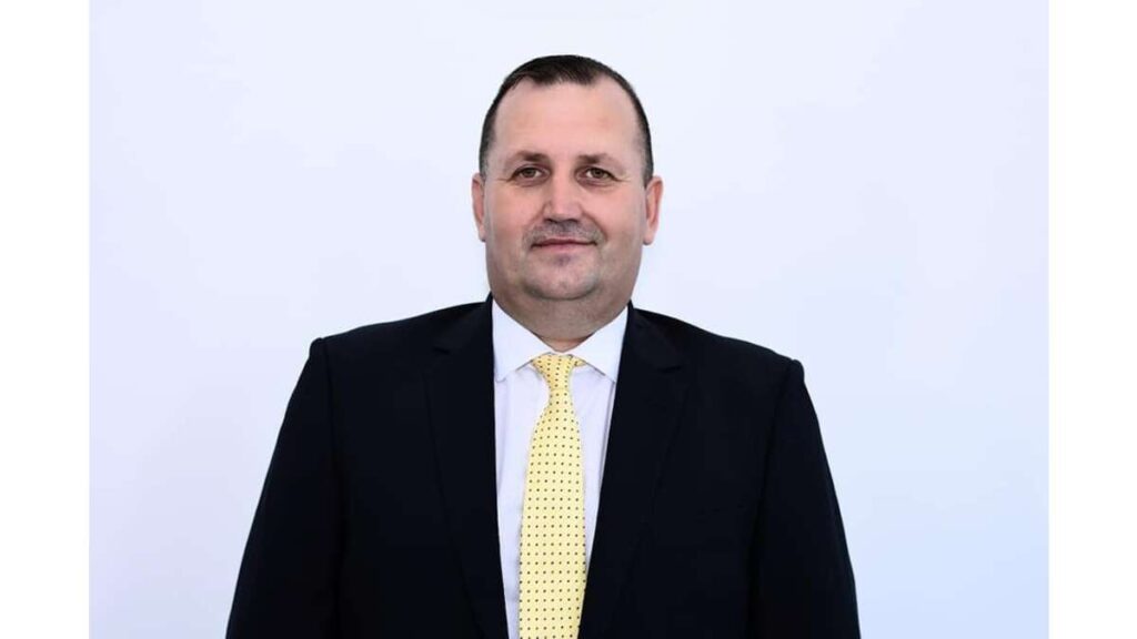 ursu titinel 1