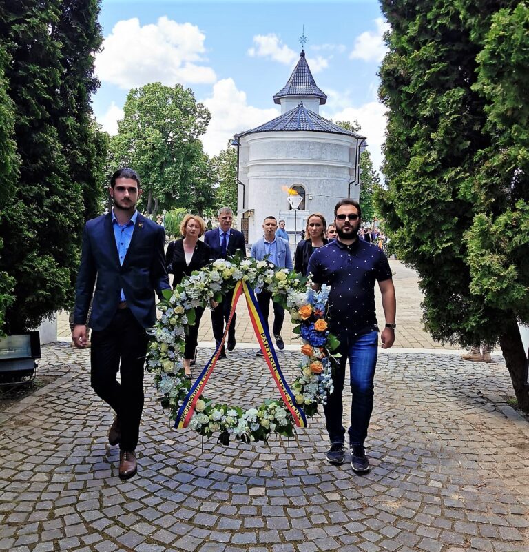 S-a cam terminat cu ”prietenia” dintre USR și PLUS, la Vaslui! Oamenii deputatului Botez, în stare de șoc!