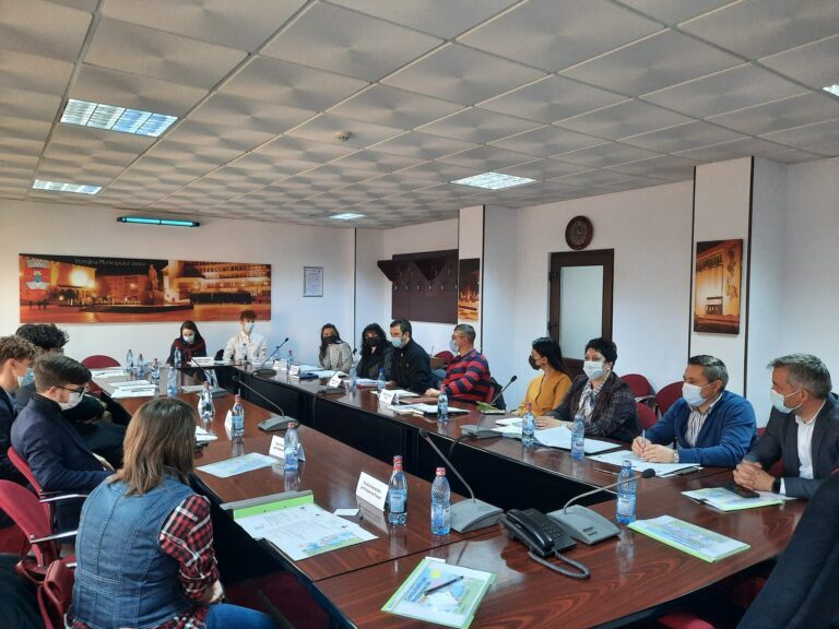 Consiliul Consultativ pe Probleme de Tineret capătă contur. Ciprian Hordilă este președintele ales