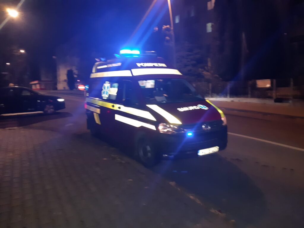 O tigaie uitată pe foc a pus pe jar pompierii vasluieni. Intervenție la blocul 63 2 WhatsApp Image 2021 11 11 at 18.28.10