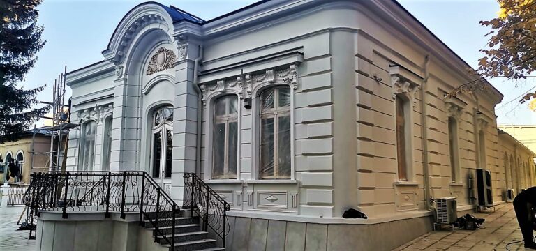 V-o mai amintiți? Era o ruină în centrul Vasluiului, în urmă cu doi ani! Acum, este o bijuterie arhitectonică!