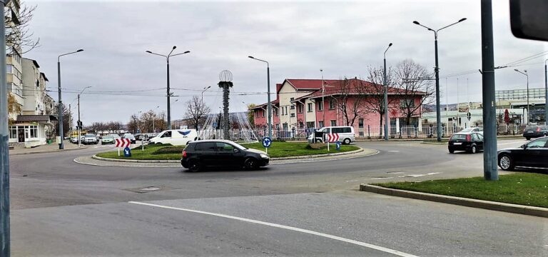 Ce frumos va fi Vasluiul de Sărbătorile Anului Nou! Se prefigurează un iluminat festiv, cum nu a fost până acum!