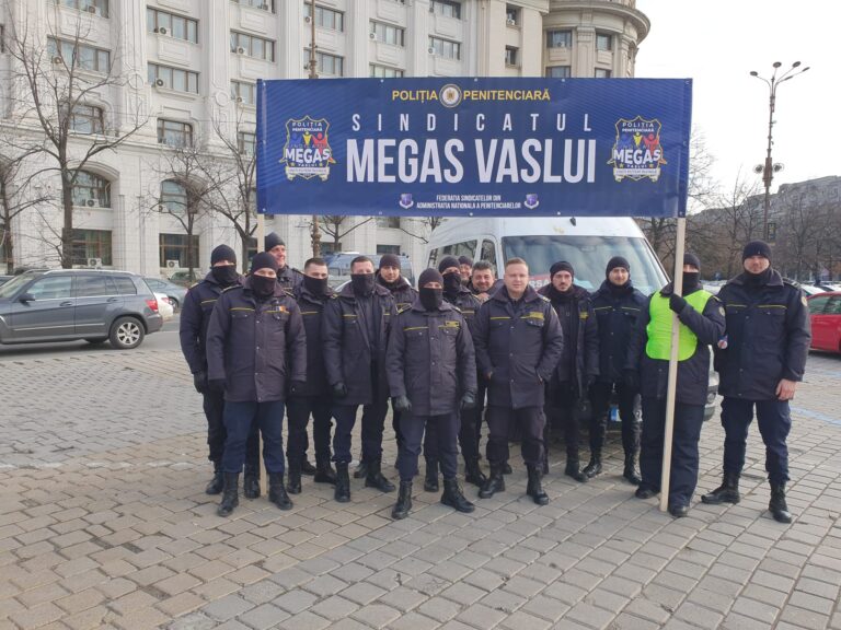 Angajații din poliție, penitenciare și militarii rezerviști declanșează proteste în toată țara