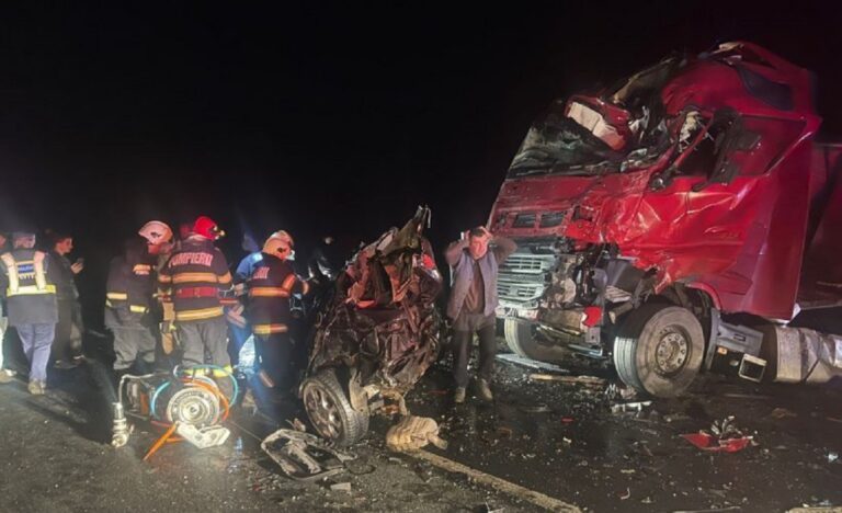 Accident groaznic în ultima zi a lunii noiembrie. Patru tineri și-au pierdut viața