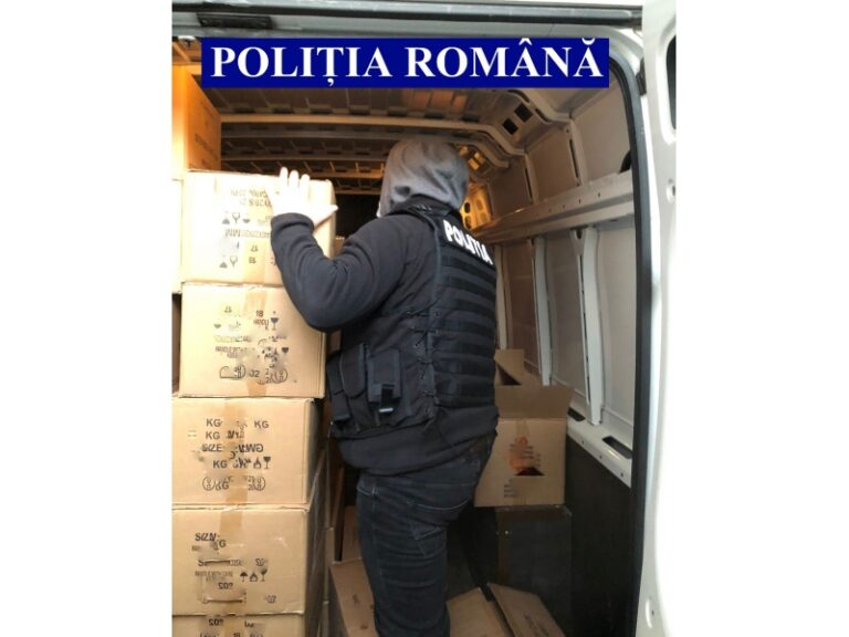 Aproximativ 9 tone de petarde au fost capturate de polițiști, în urma a 11 percheziții