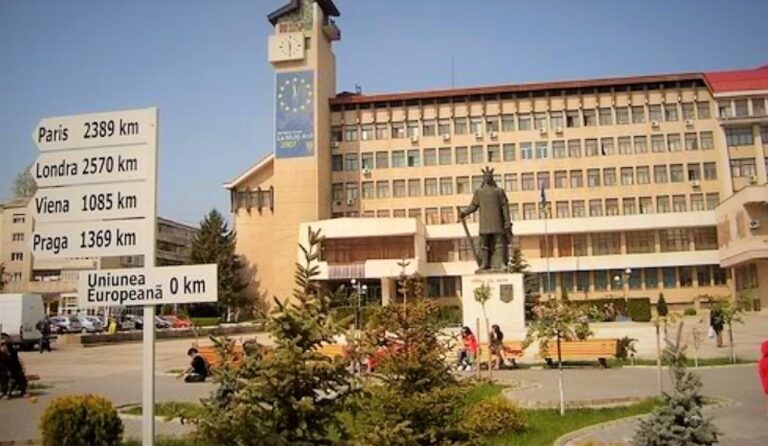 4.000 de moldoveni într-o garsonieră, la Vaslui! Guvernul schimbă legea, moldovenii pot rămâne fără buletinele românești!