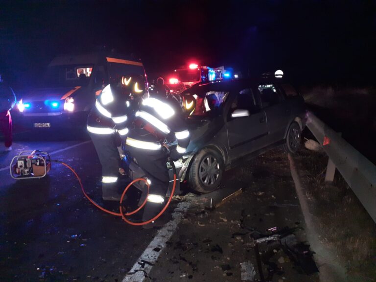 Accident la Todirești, șoferul a fugit de la locul faptei! Poliția îl caută pe făptaș, probabil era beat și fără permis!