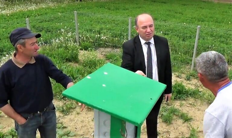An încărcat cu investiții publice, în comuna Băcești. ”Vom deveni o comună europeană”, spune primarul Horațiu Cărăușu