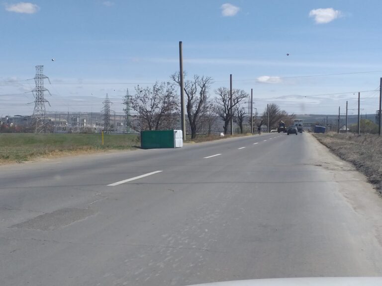 Care ți-ai pierdut WC-ul, prietene? Cascadorii râsului pe varianta Bacăului!