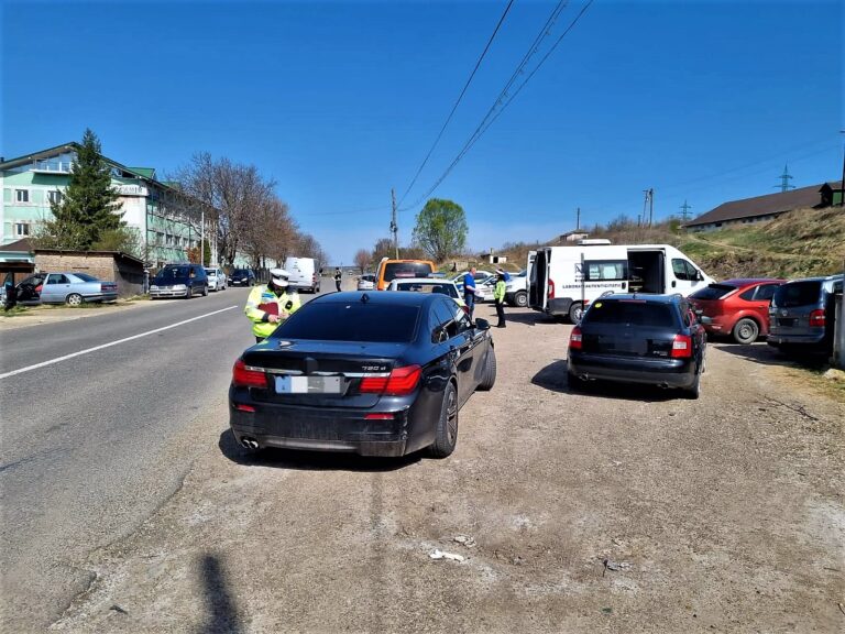 Șoferii din Murgeni, trași pe dreapta! S-a lăsat cu sancțiuni dure, 12 mașini au fost găsite în neregulă!