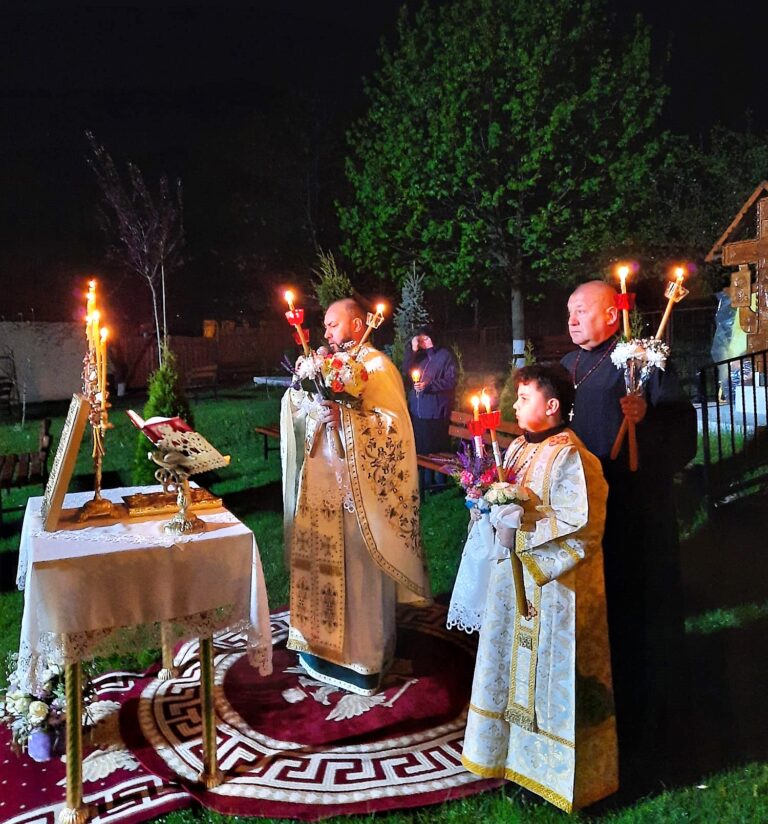 Noapte MAGICĂ pentru copiii din centrele de plasament ale județului Vaslui! Lumina Sfântă a ajuns și la capela DGASPC!