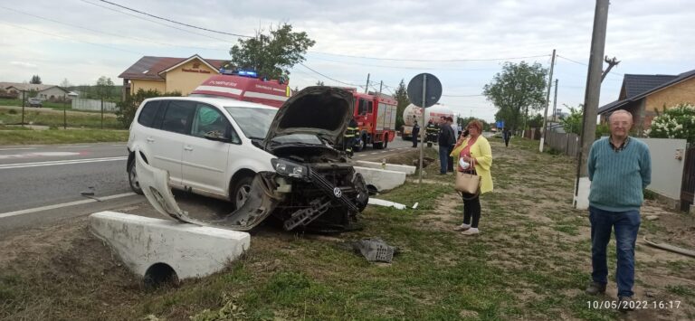 Accident grav la Tutova, unui șofer i s-a făcut rău în timp ce conducea! A ajuns la Urgențe!