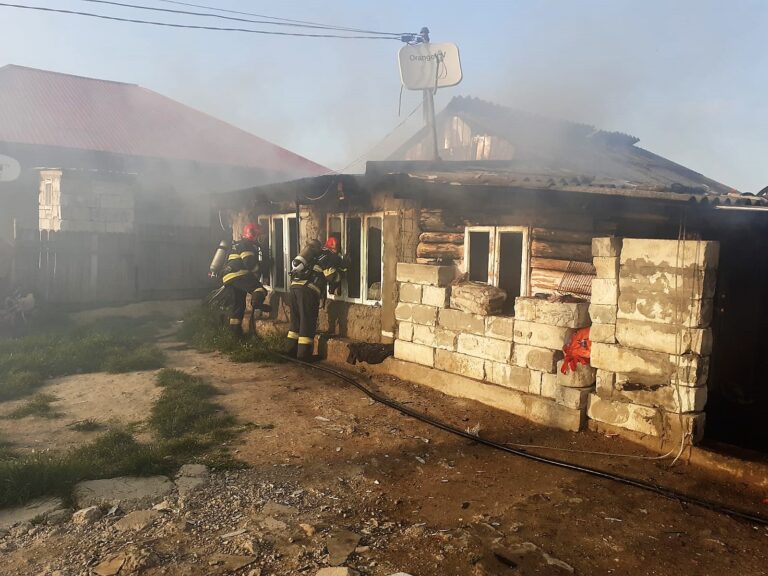 Un bârlădean a dat foc la casă, după un scandal monstru în cartierul Podeni!