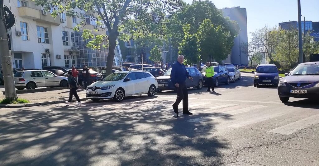 parcare crucea garii moldovean