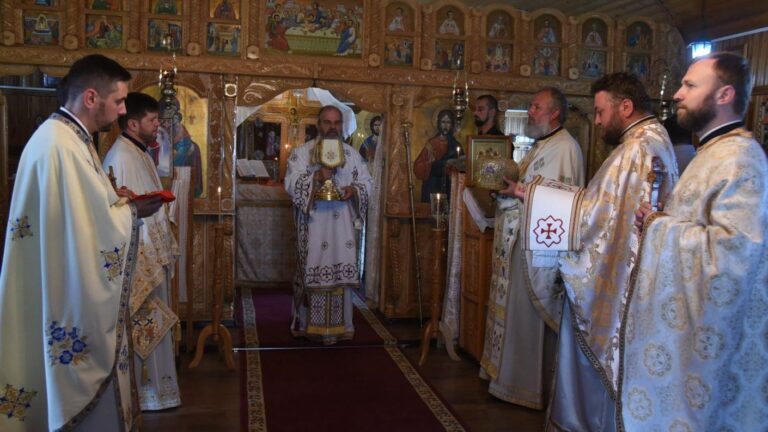 Preasfințitul Ignatie a oficiat o slujbă religioasă la Penitenciarul Vaslui! Iată mesajul Episcopului Husilor către deținuții vasluieni!