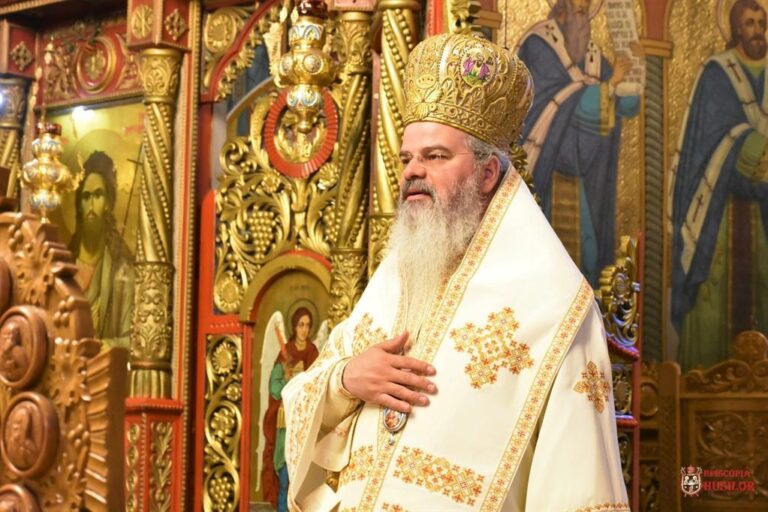 Mesaj DUR al PreaSfințitului Ignatie, Episcopul Hușilor: ”Trăim într-o societate hristofobă, care îl urăște pe Hristos, vrea să-l alunge pe Dumnezeu”