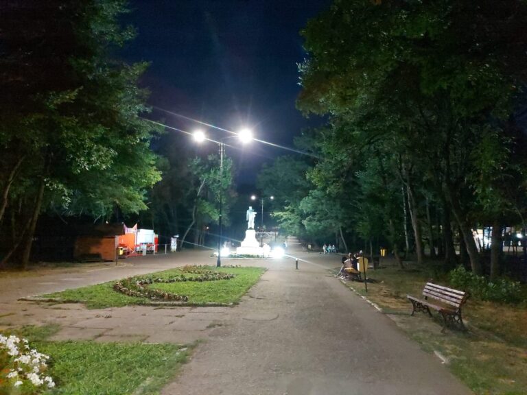 Grădina Publică din Bârlad a îmbrăcat straie noi! ”Vor fi multe schimbări”, anunță primarul Boroș