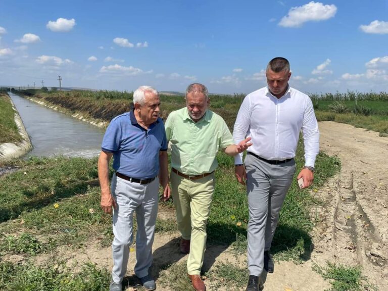 Deputatul Eduard Popica și președintele CJ Vaslui l-au însoțit pe ministrul Agriculturii, Petre Daea, pe Valea Prutului!