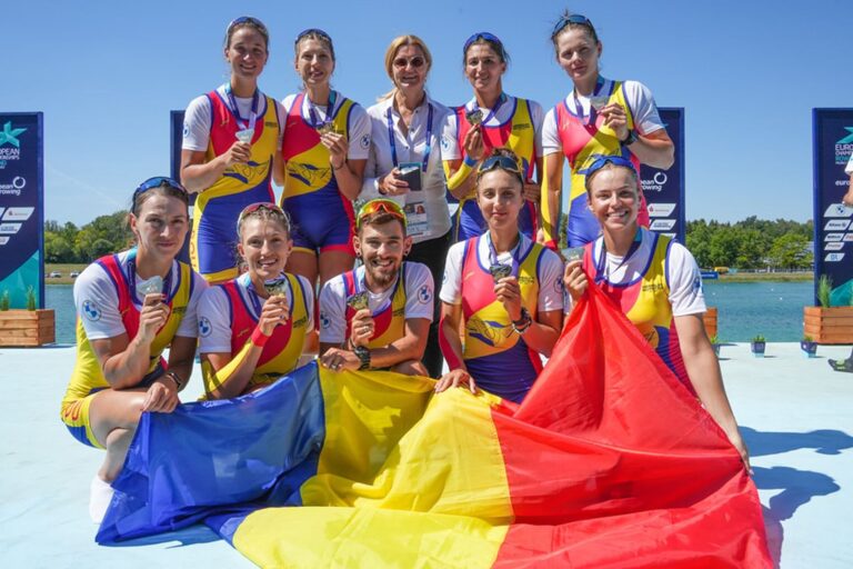 Reacție de nemulțumire a deputatului Popica, față de atitudinea ministrului Tineretului și Sportului, care nu a așteptat delegația României la întoarcerea de la Munchen: ”Putea să vină și să le strângă mâna”