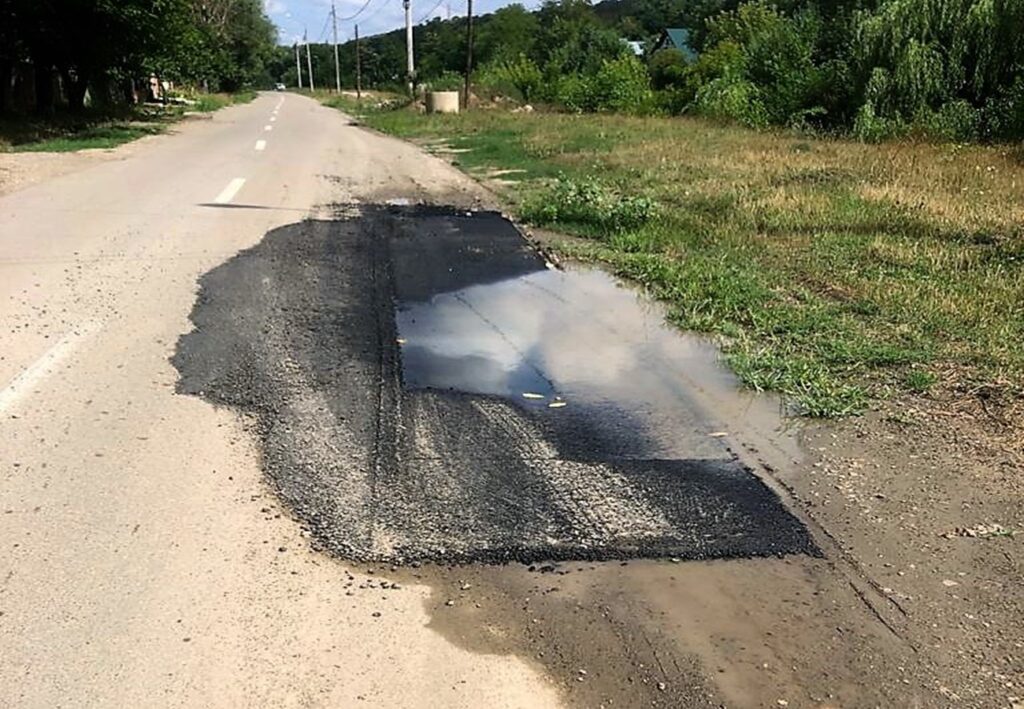 gropi strada castanilor 2 1