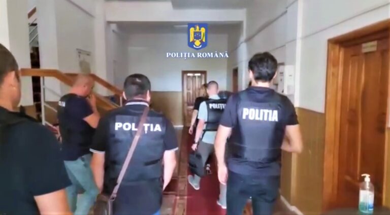 Percheziții ACUM la Stănilești! Polițiștii verifică mai multe plângeri pe achizițiile la investiții!