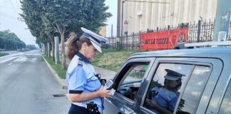 Beat și fără permis, un idiot din Fruntișeni a fost prins de Poliția Bârlad, la 8.30 dimineața