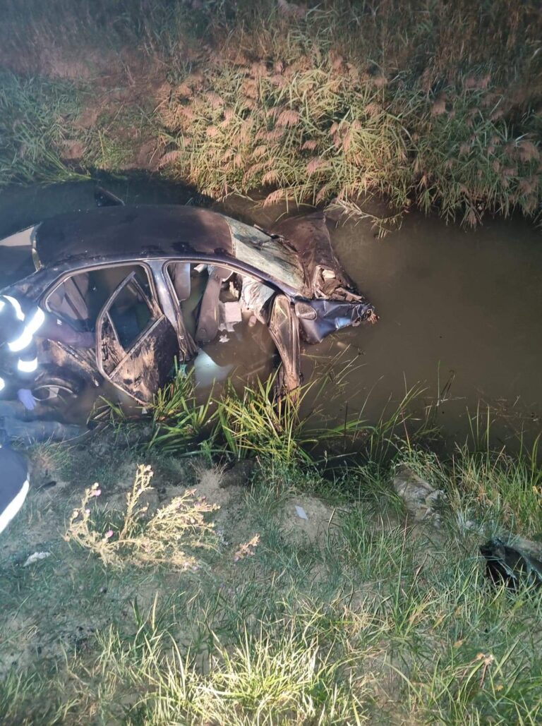 Accident CUMPLIT la Oprisita! Cinci victime nevinovate, după ce un șofer BEAT a zburat cu mașina în râu! Un copil este in comă!