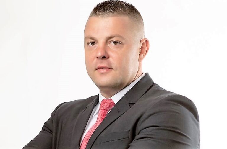 ”Pinocchio de Bârlad”! Deputatul Eduard Popica îl face și el zob pe primarul Boroș: ”Cheltuiți 20 de milioane de lei pentru salariile din Primărie, să nu spuneți că nu știți”
