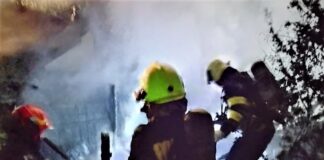 ȘTIREA NOPȚII Incendiu violent în comuna Dimitrie Cantemir, două case în flăcări