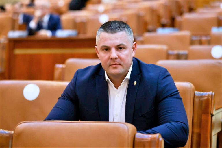 ”Pensiile speciale, de zeci de mii de lei/lună, trebuiesc eliminate”, spune deputatul PSD de Vaslui, Eduard Popica