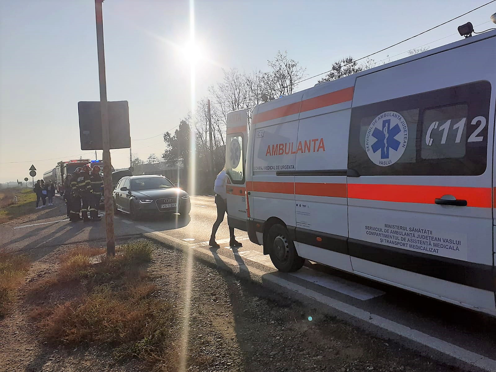 BREAKING NEWS Accident pe DE 581, în zona Strâmtura! Două Audi s-au izbit frontal, sunt opt victime! Două persoane au nevoie de îngrijiri medicale! 1 accident stramtura 2 2