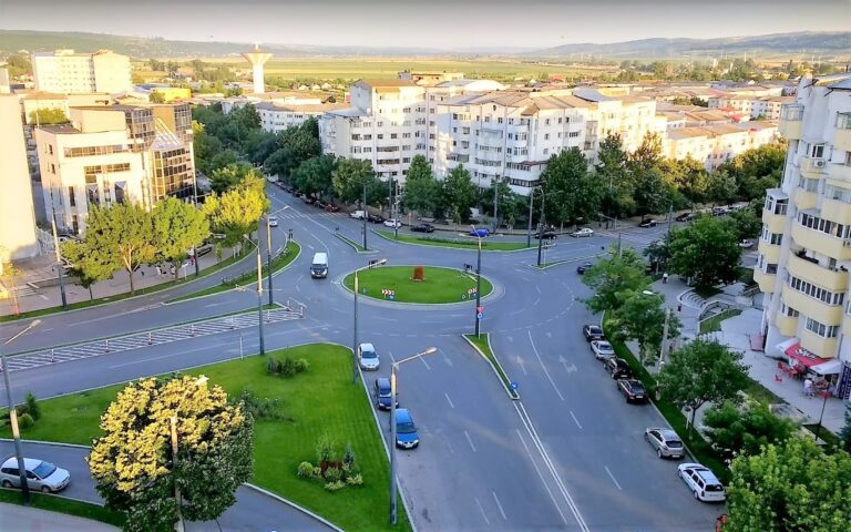 Proiect ingenios al Primăriei Vaslui, pentru fluidizarea circulației în Crucea Gării! Discuții cu Poliția Rutieră și Poliția Locală!
