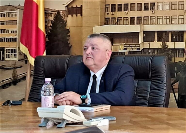 ”Nu ne abatem de la ceea ce am promis, adică majorarea pensiilor cu 15%. Vom proteja pensionarii”, spune Daniel Onofrei, secretarul general al PNL Vaslui
