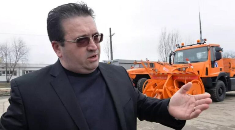 A luat mită în timpul unei partide de vânătoare, pentru un contract de deszăpezire! Acum, va trebui să răspundă penal în fața judecătorilor!