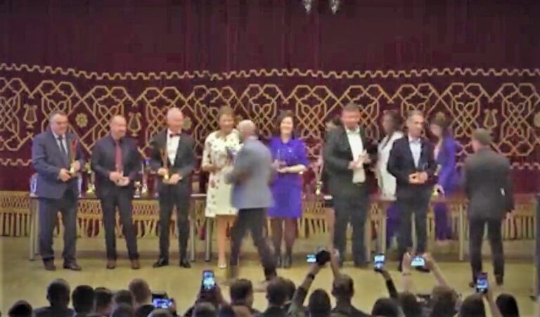 Gaz Est, cea mai performantă firmă a industriei vasluiene, laureată, din nou!, în Topul Național al IMM-urilor! Felicitări, d-le Adrian Tighici, manager general!
