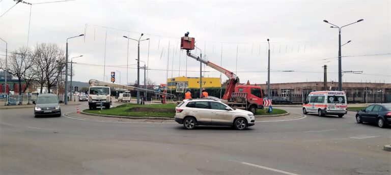Vasluienii vor avea iluminat festiv, de Sărbătorile Noului An 2023! Primarul Vasile Pavăl a făcut marele anunț