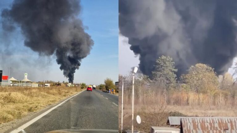 Flăcări uriașe, în apropiere de Capitală! Arde un depozit de materiale reciclabile!