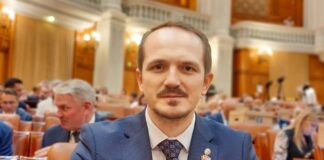 Deputatul Mihai Botez propune modificarea Codului Rutier, cu ”regula fermoarului”