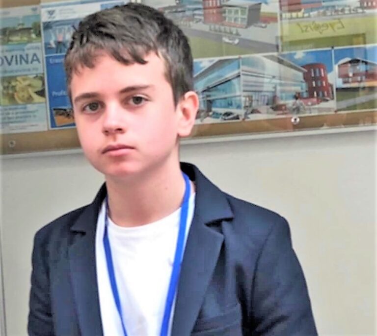 Fiul finanțatorului CS Sergentul Radical Grup, Mihnea Sandu, speranța șahului vasluian! O diplomă care face cât o mie de cuvinte! Succes, Mihnea!